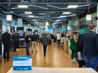 Innovationsarena, Menschen, Gäste, Aussteller, avitea, startport, veltins arena, gelsenkirchen, schalke