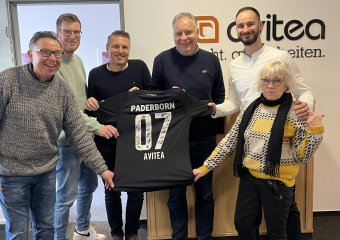 Trikotübergabe SC Paderborn