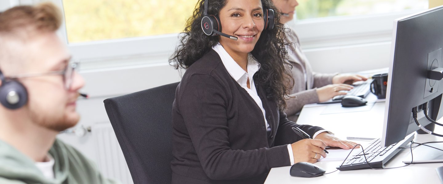 Kaufmännische Mitarbeitende bei avitea Kaufmännische Mitarbeitende bei avitea im Call-Center